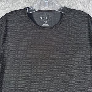 Bylt T Shirt Mens Size Small Black Geometric Premium Basic Drop Cut Short Sleeve